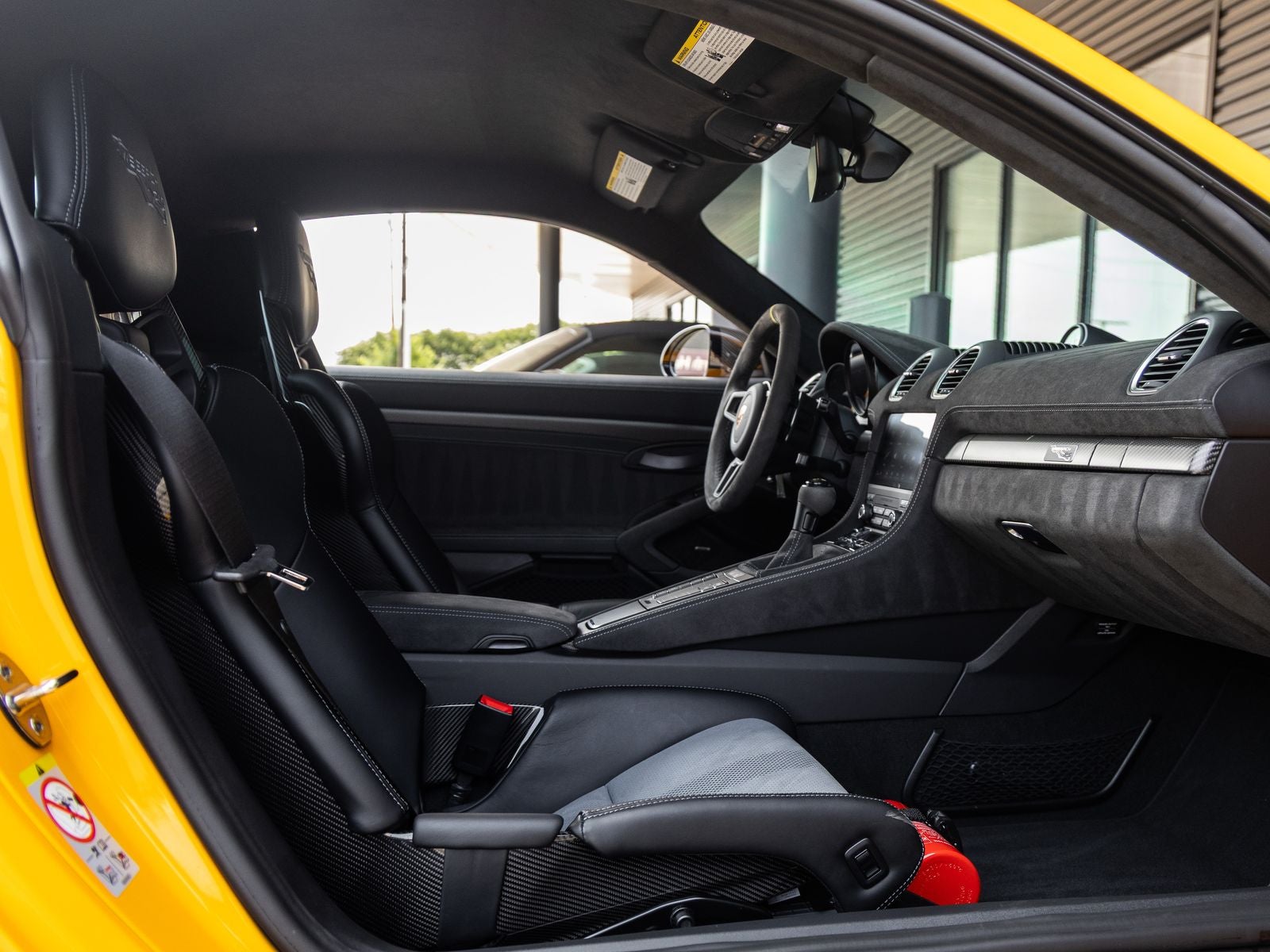 2025 Porsche 718 Cayman GT4 RS