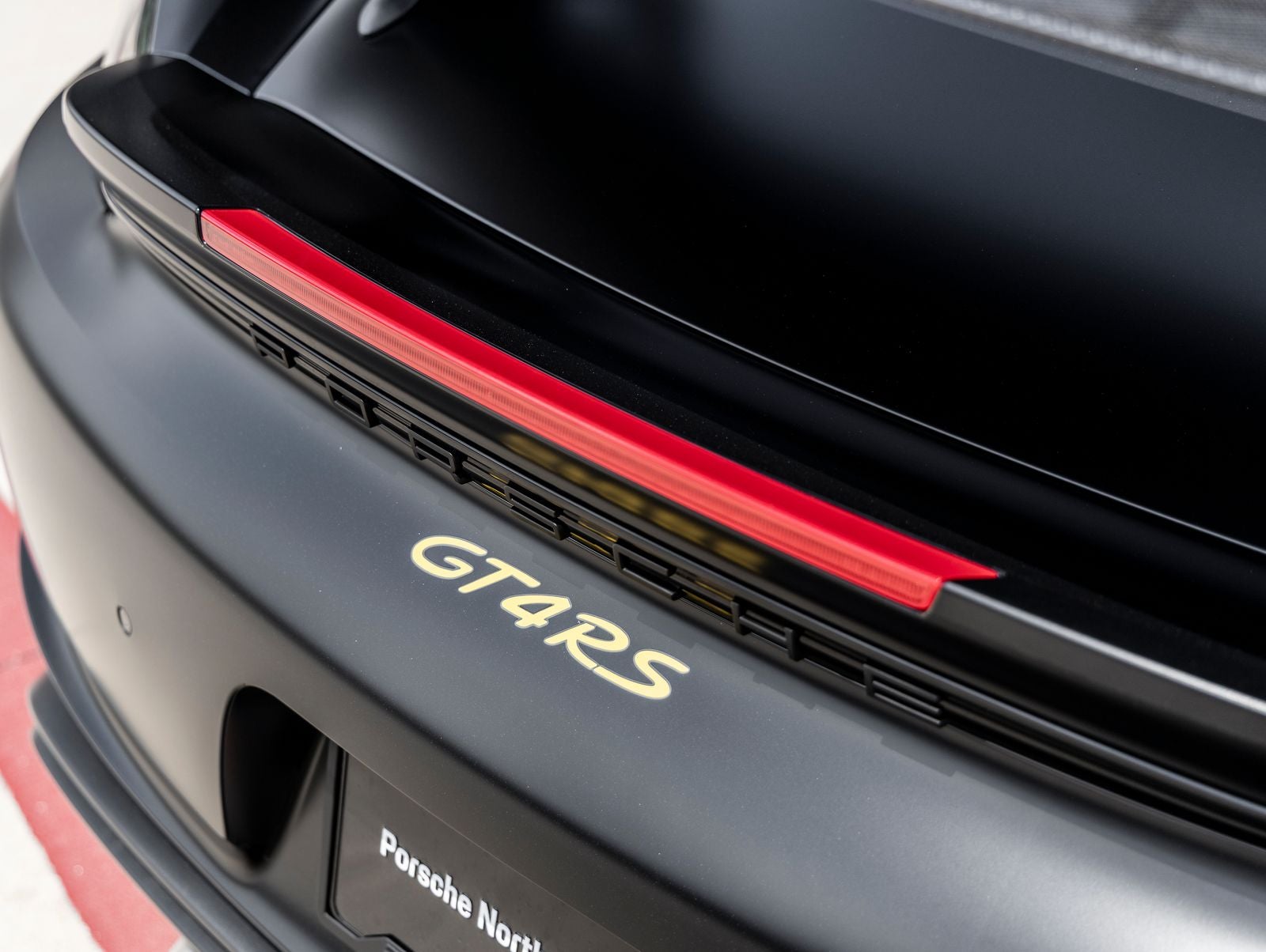 2025 Porsche 718 718 Cayman GT4 RS