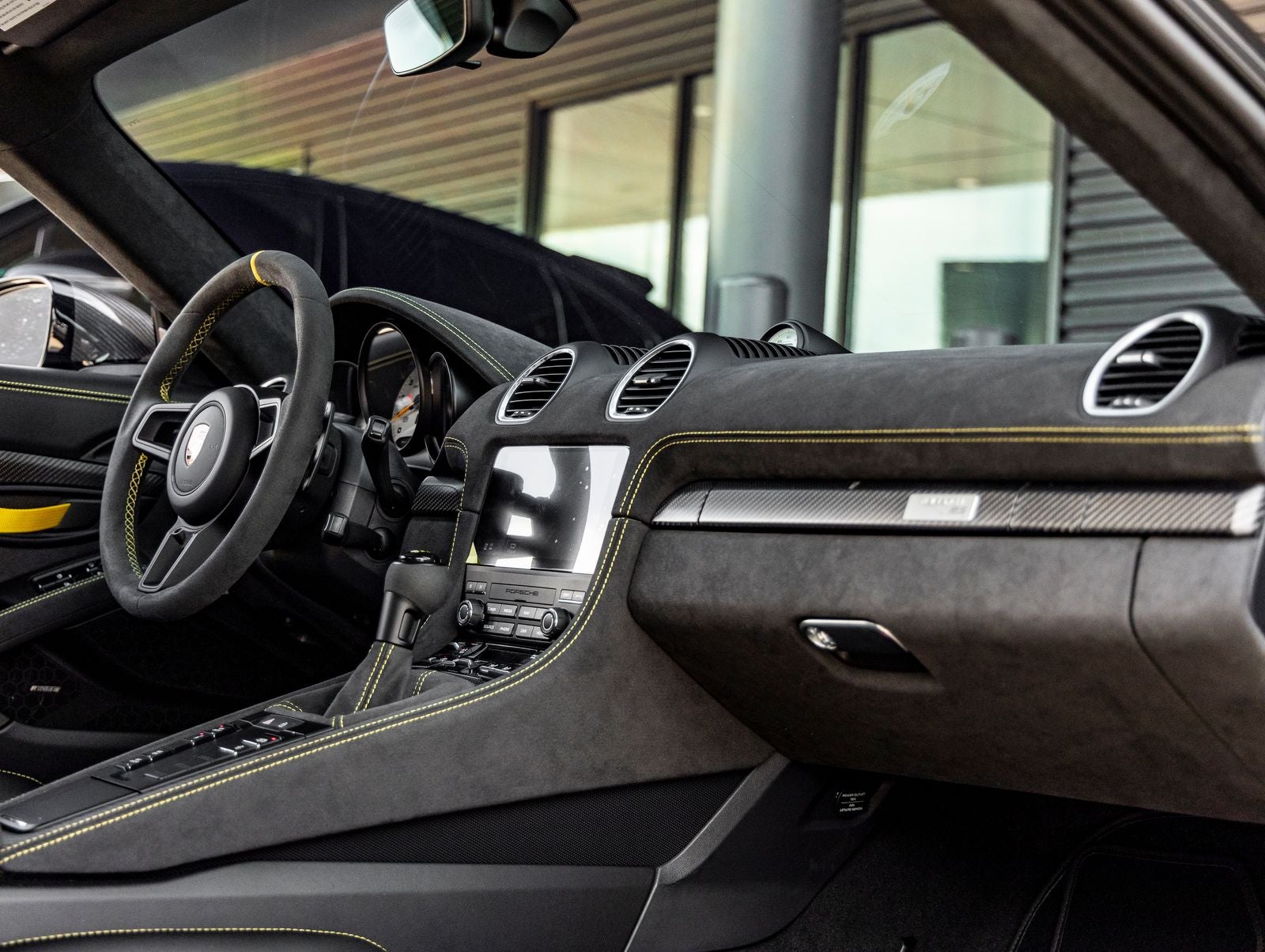 2025 Porsche 718 718 Cayman GT4 RS
