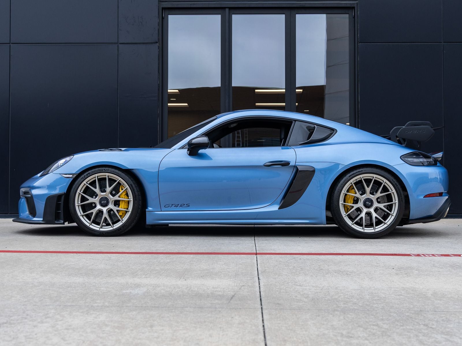 2023 Porsche 718 Cayman GT4 RS