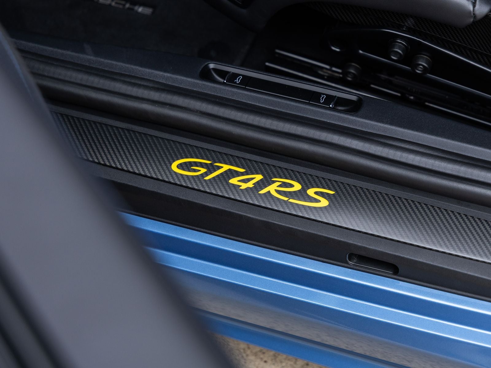 2023 Porsche 718 Cayman GT4 RS