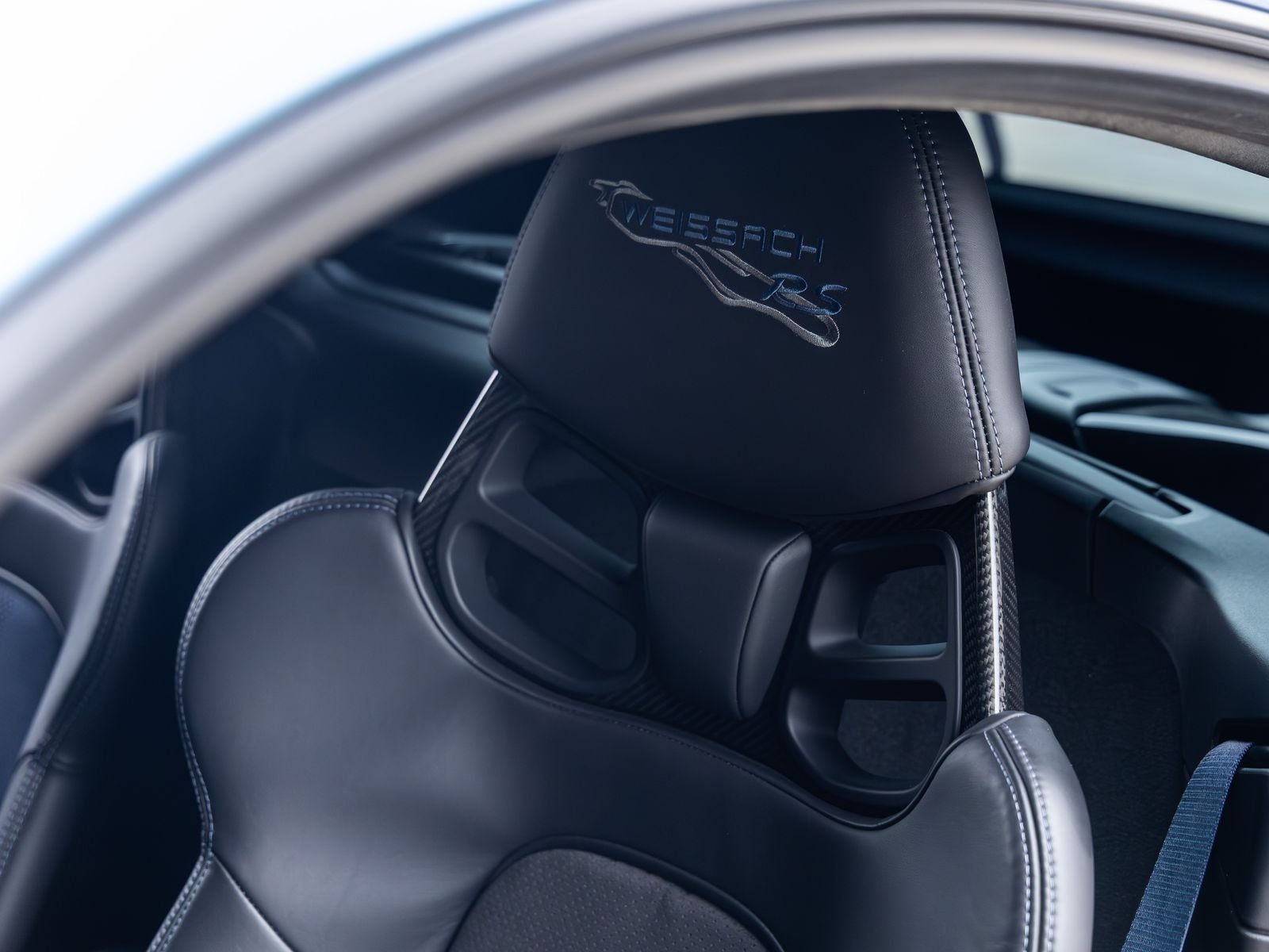2023 Porsche 718 Cayman GT4 RS