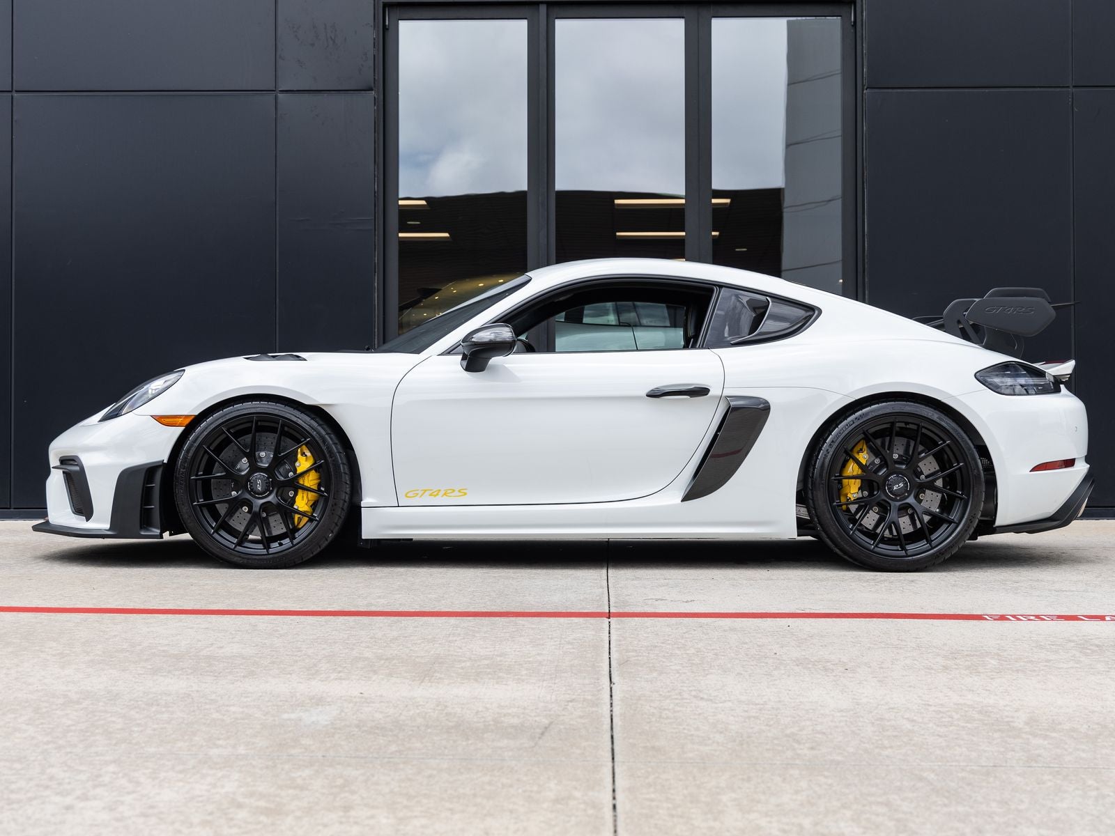 2025 Porsche 718 Cayman GT4 RS
