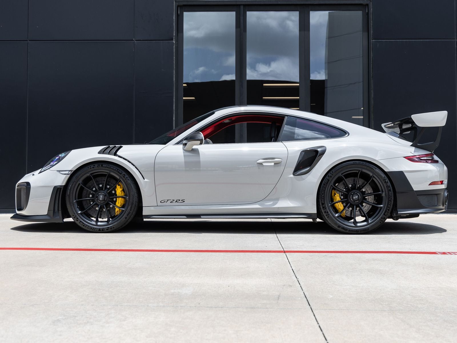 2019 Porsche 911 911 GT2 RS