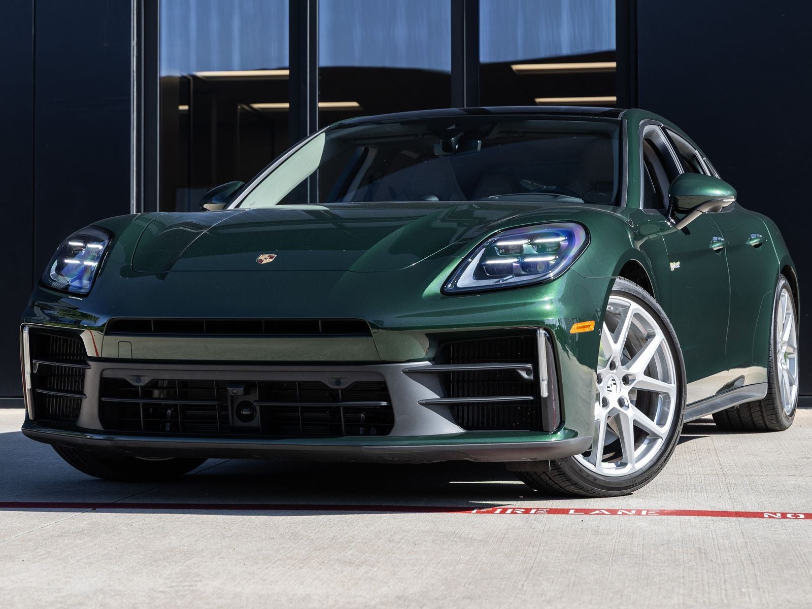 2025 Porsche Panamera Panamera 4 E-Hybrid