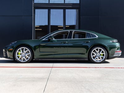 2025 Porsche Panamera Panamera 4 E-Hybrid