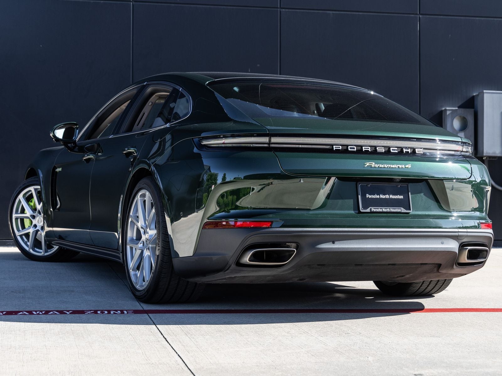 2025 Porsche Panamera Panamera 4 E-Hybrid