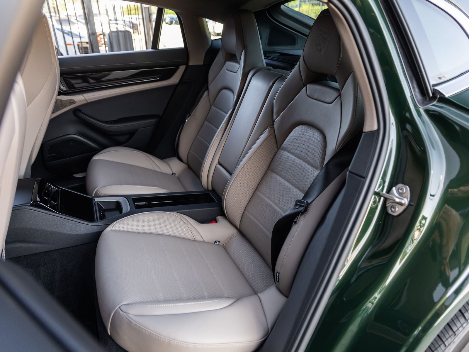 2025 Porsche Panamera Panamera 4 E-Hybrid