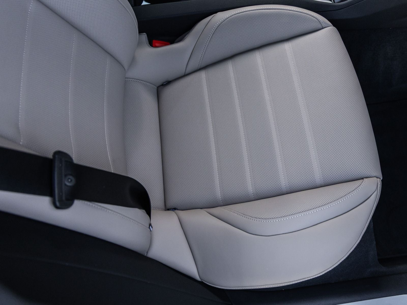 2025 Porsche Panamera Panamera 4 E-Hybrid