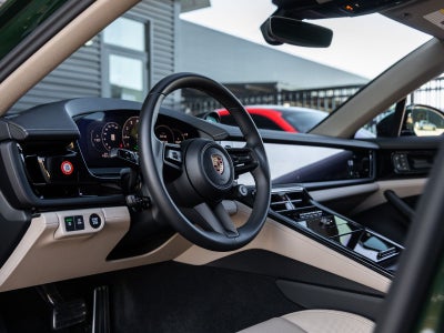 2025 Porsche Panamera Panamera 4 E-Hybrid
