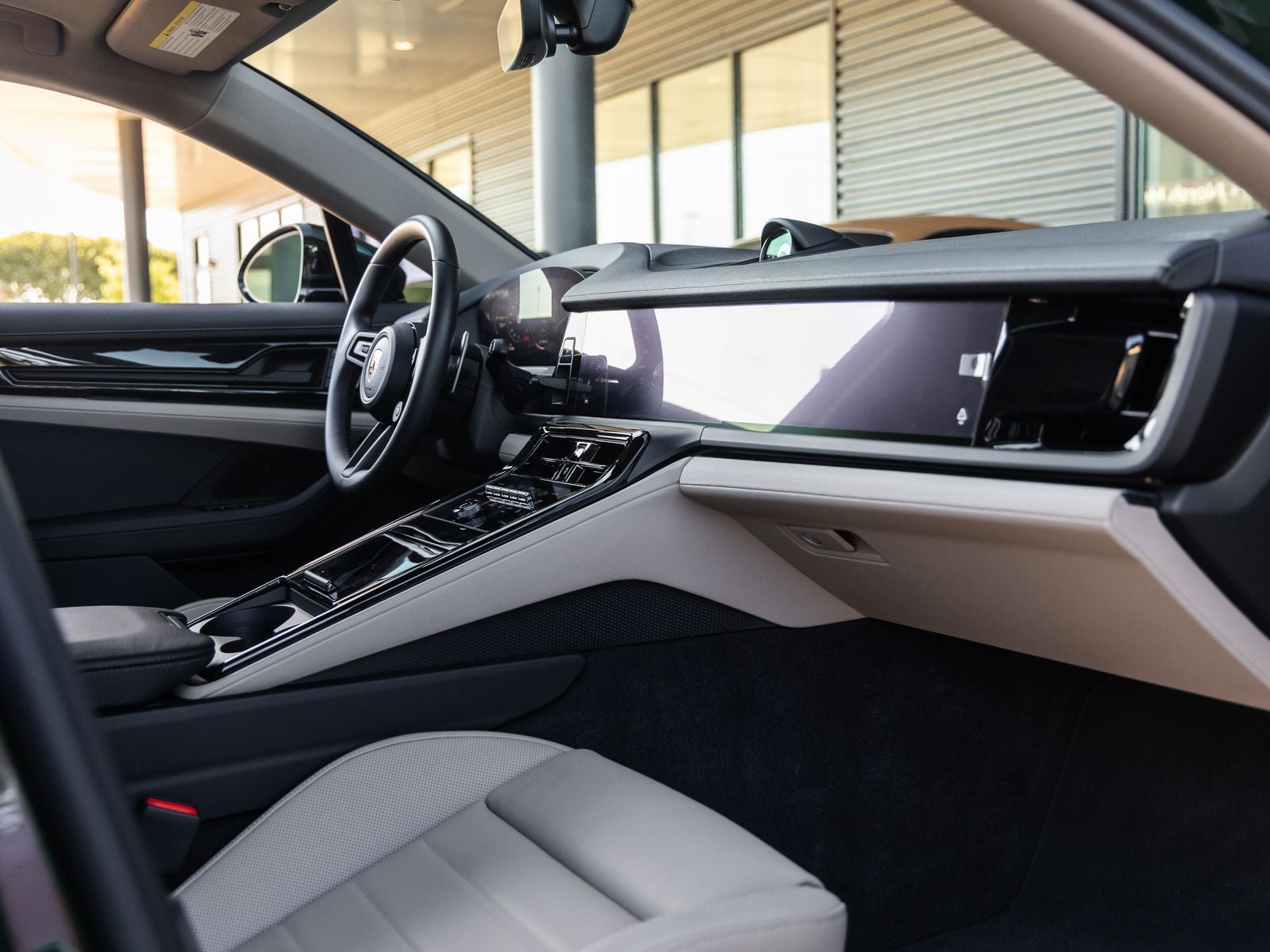 2025 Porsche Panamera Panamera 4 E-Hybrid