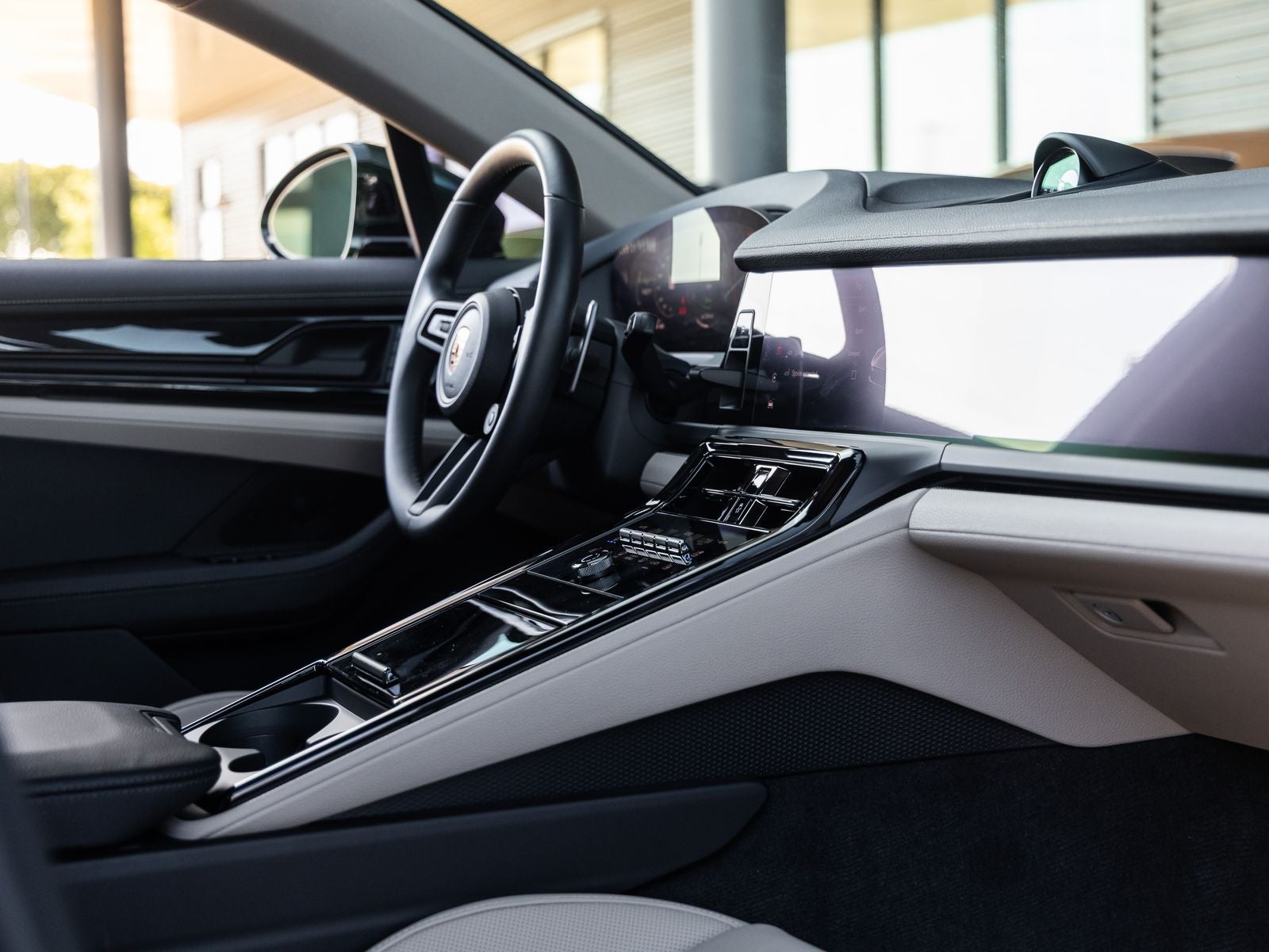 2025 Porsche Panamera Panamera 4 E-Hybrid