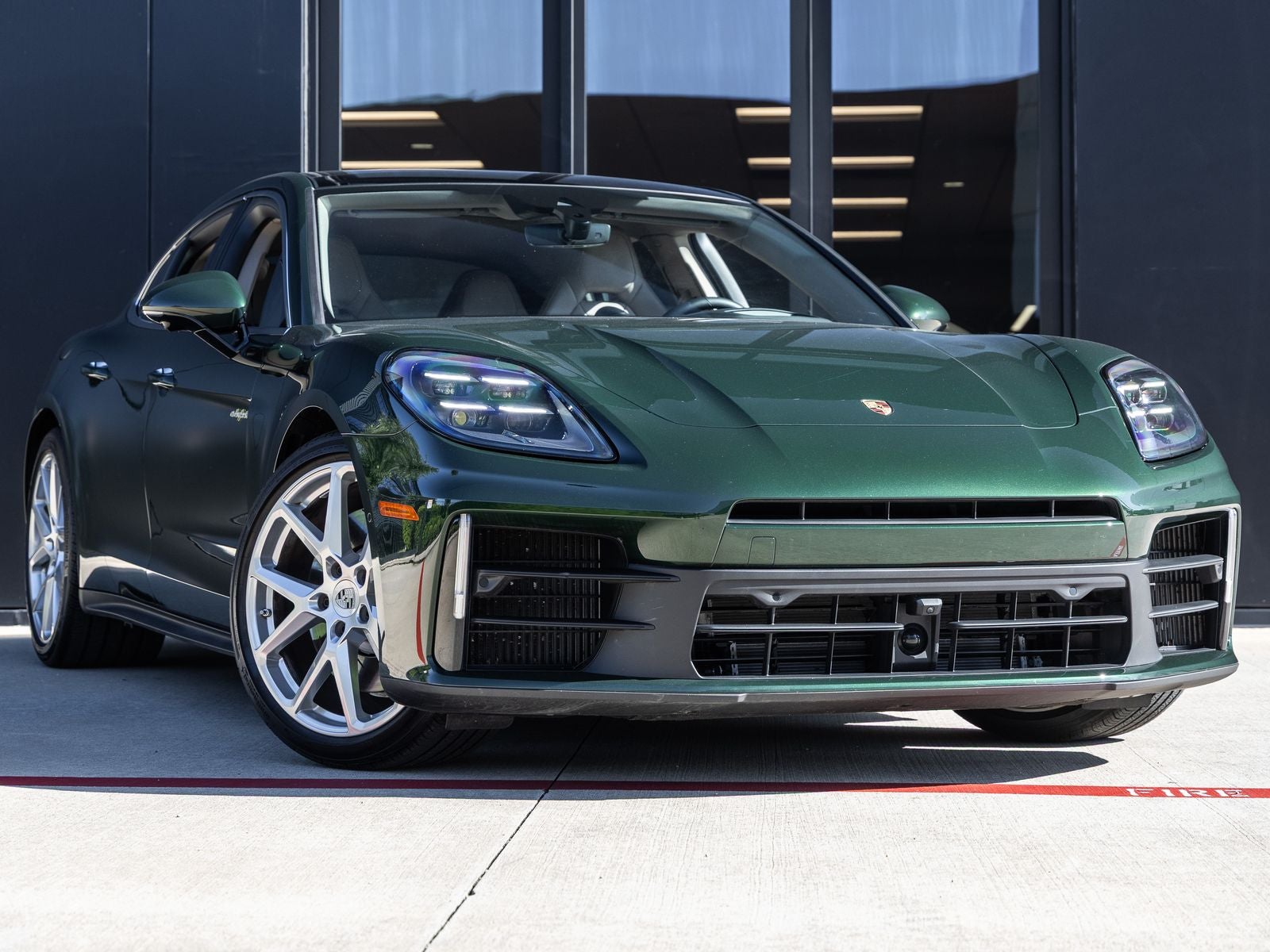 2025 Porsche Panamera Panamera 4 E-Hybrid