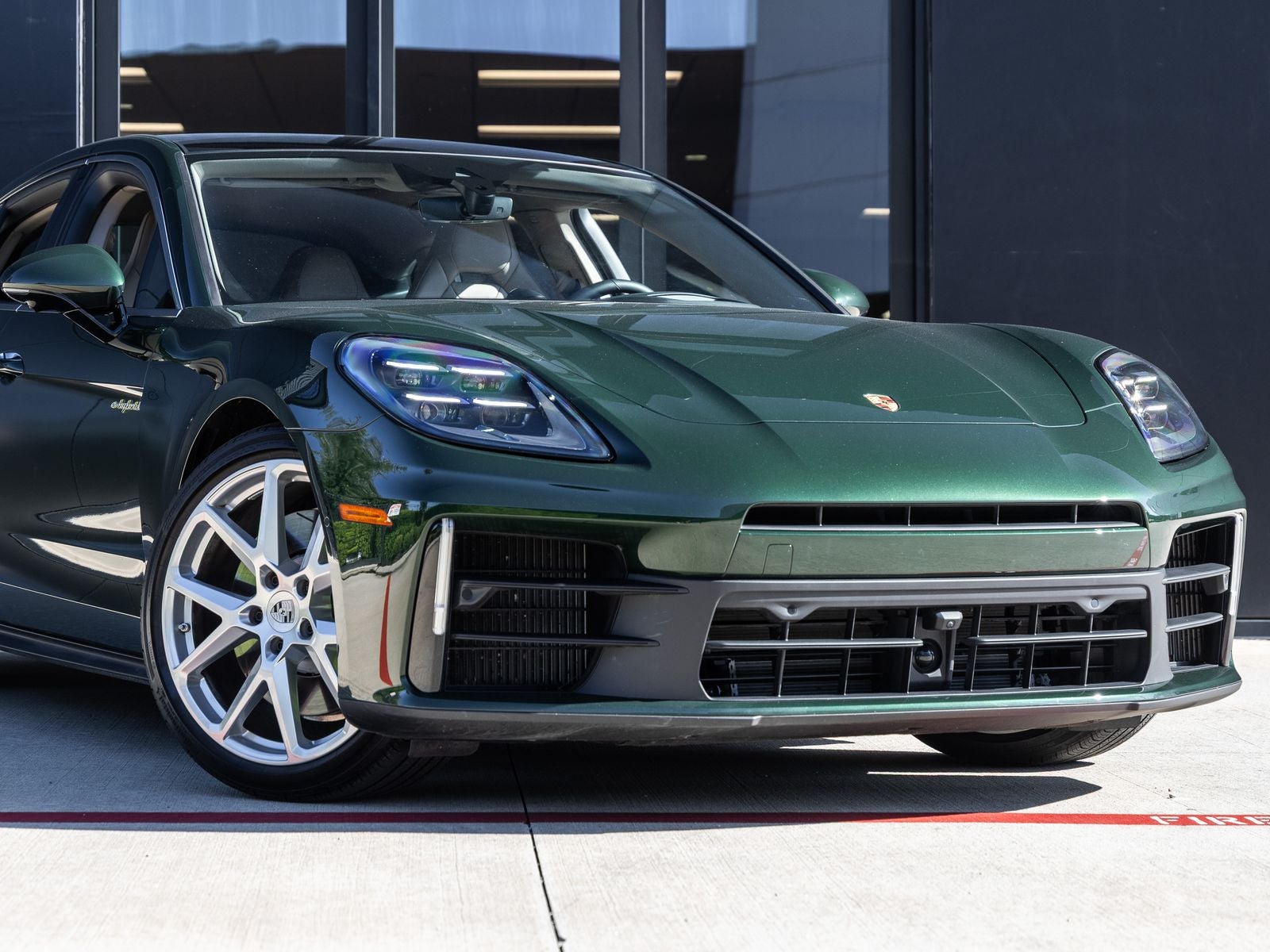 2025 Porsche Panamera Panamera 4 E-Hybrid