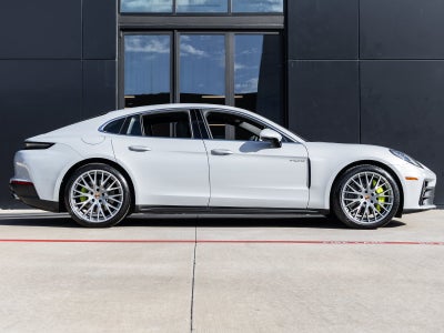 2025 Porsche Panamera Panamera 4 E-Hybrid