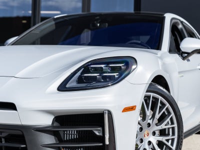 2025 Porsche Panamera Panamera 4 E-Hybrid