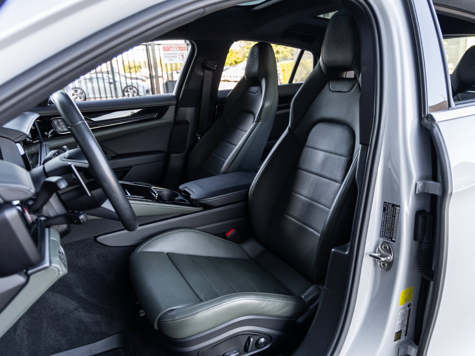 2025 Porsche Panamera Panamera 4 E-Hybrid