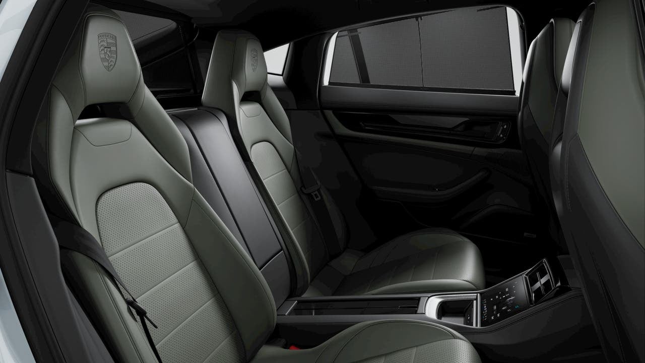 2025 Porsche Panamera Panamera 4 E-Hybrid