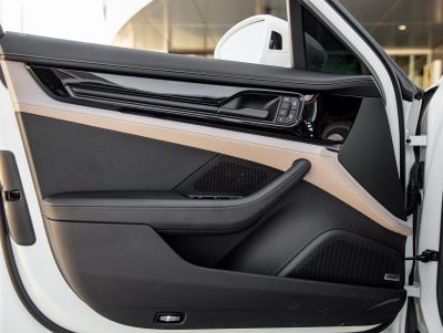 2025 Porsche Panamera E-Hybrid Panamera 4 E-Hybrid