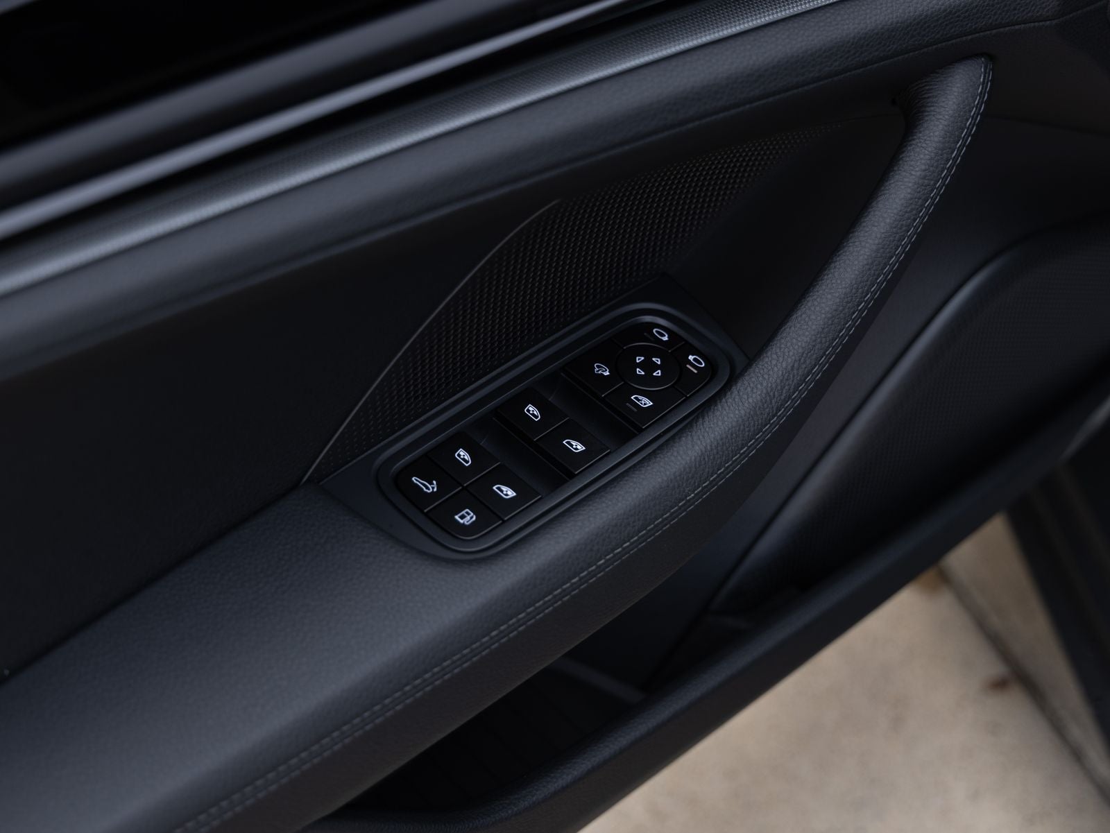 2026 Porsche Panamera Panamera 4 E-Hybrid