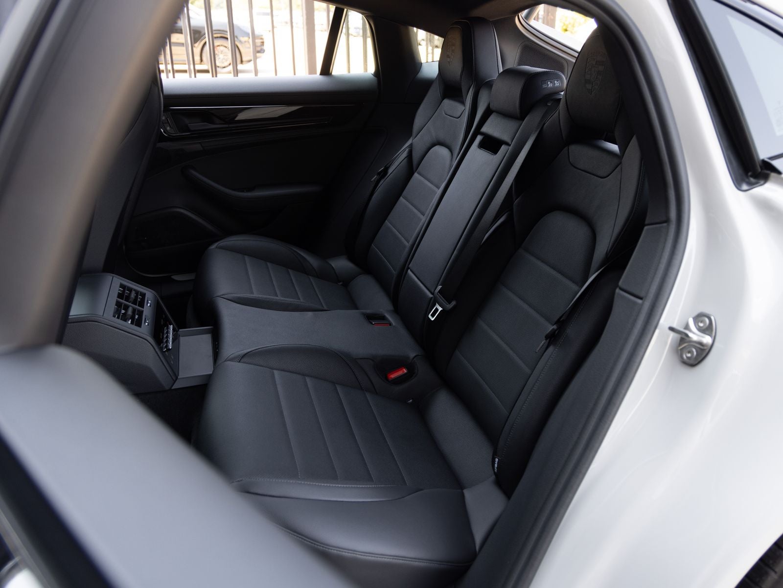 2026 Porsche Panamera Panamera 4 E-Hybrid
