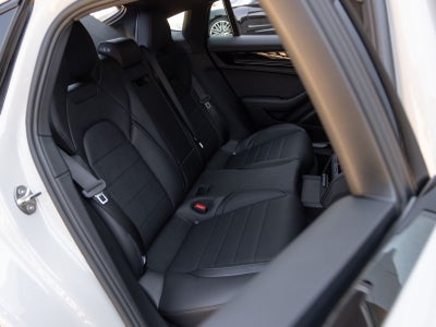 2026 Porsche Panamera Panamera 4 E-Hybrid