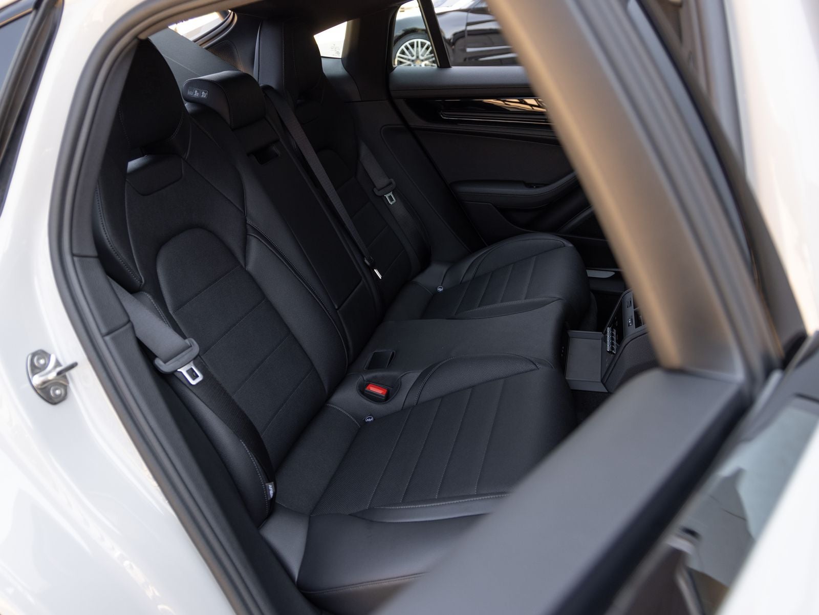 2026 Porsche Panamera Panamera 4 E-Hybrid