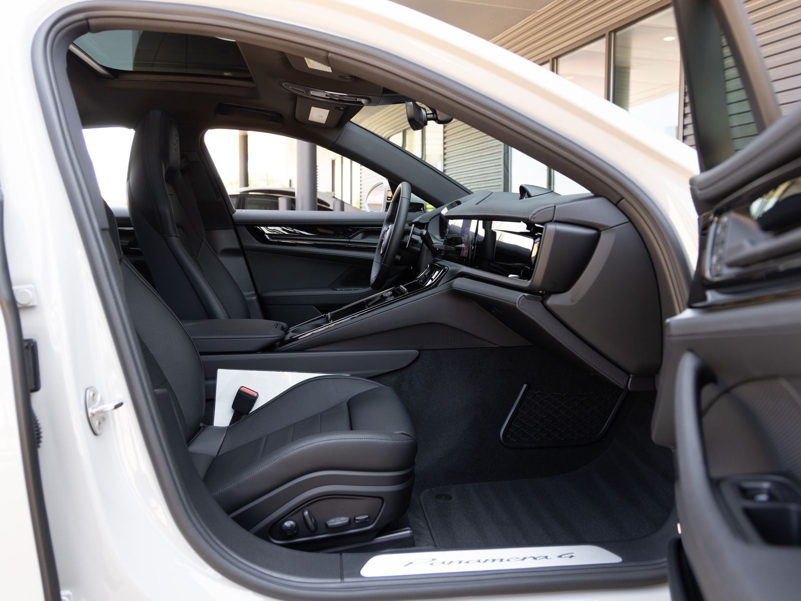 2026 Porsche Panamera Panamera 4 E-Hybrid
