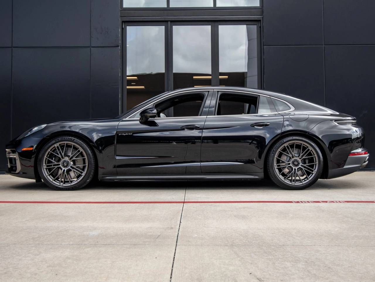2026 Porsche Panamera Panamera Turbo E-Hybrid