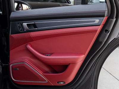 2023 Porsche Panamera GTS