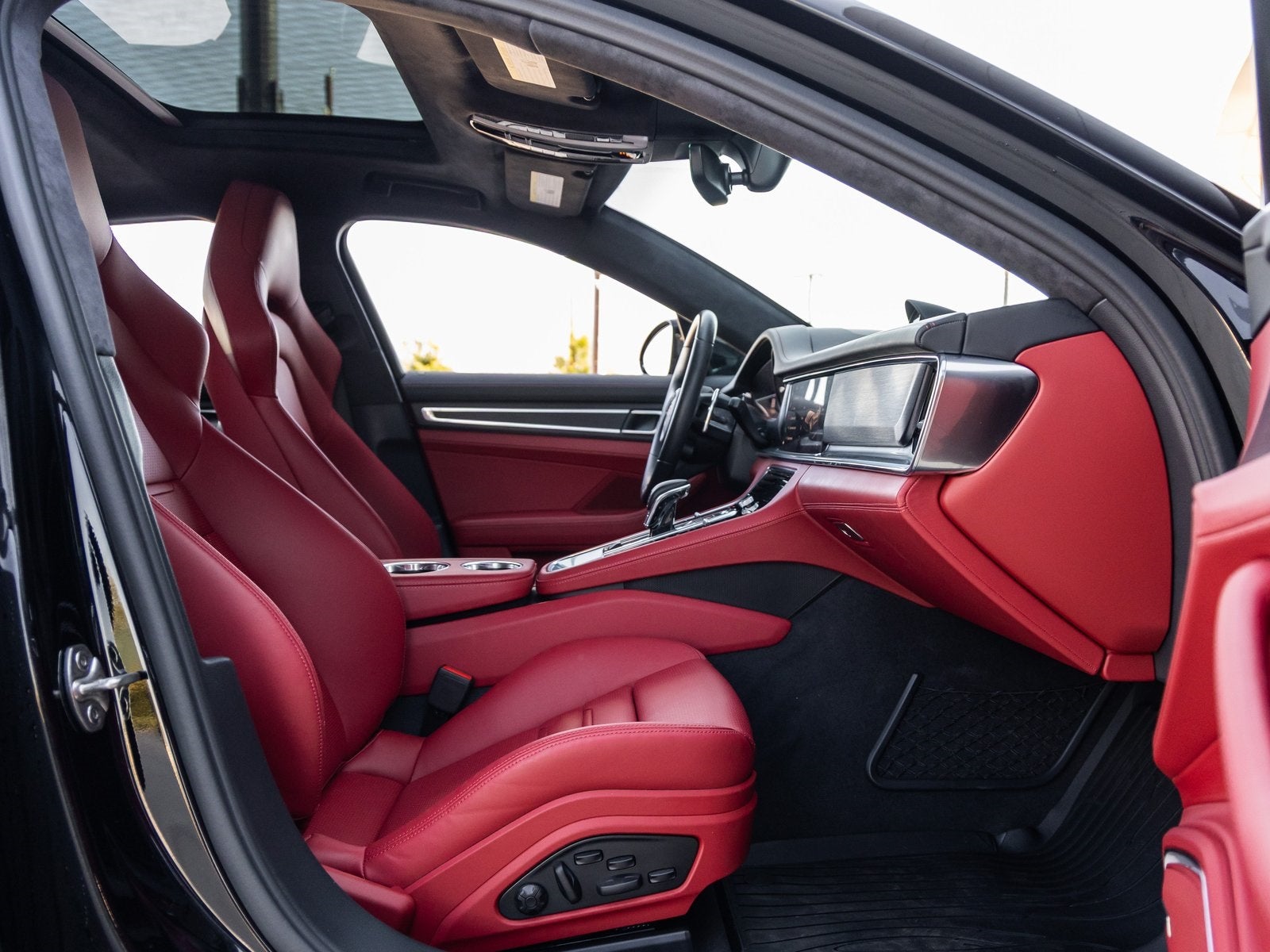 2023 Porsche Panamera GTS