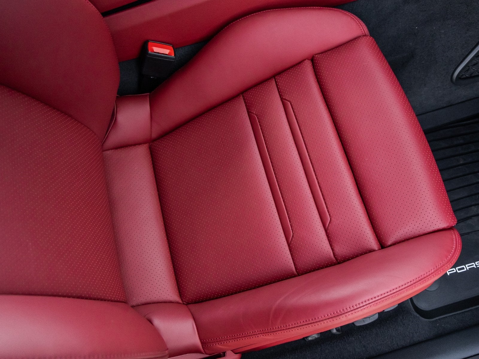 2023 Porsche Panamera GTS