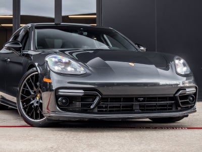 2020 Porsche Panamera GTS