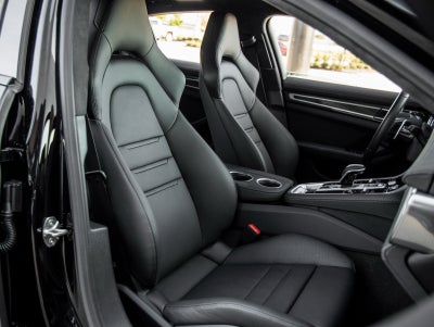 2023 Porsche Panamera Panamera GTS (MY23)