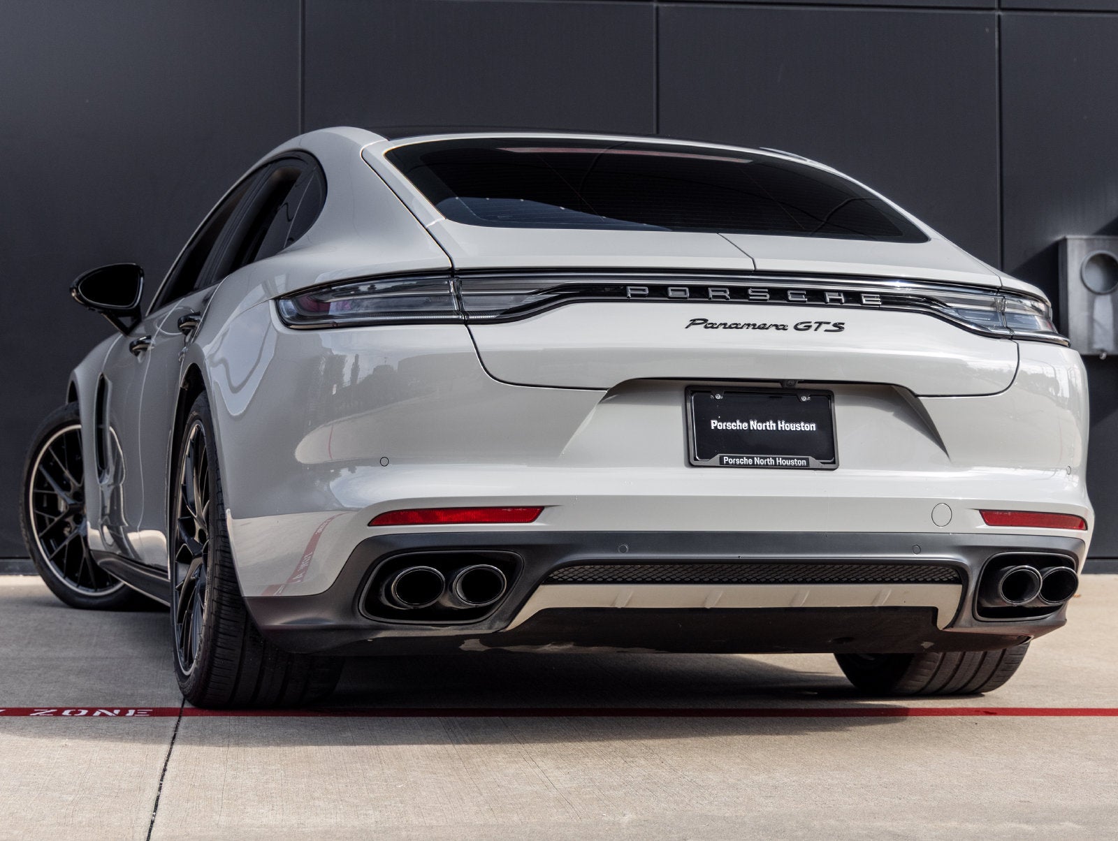 2022 Porsche Panamera Panamera GTS