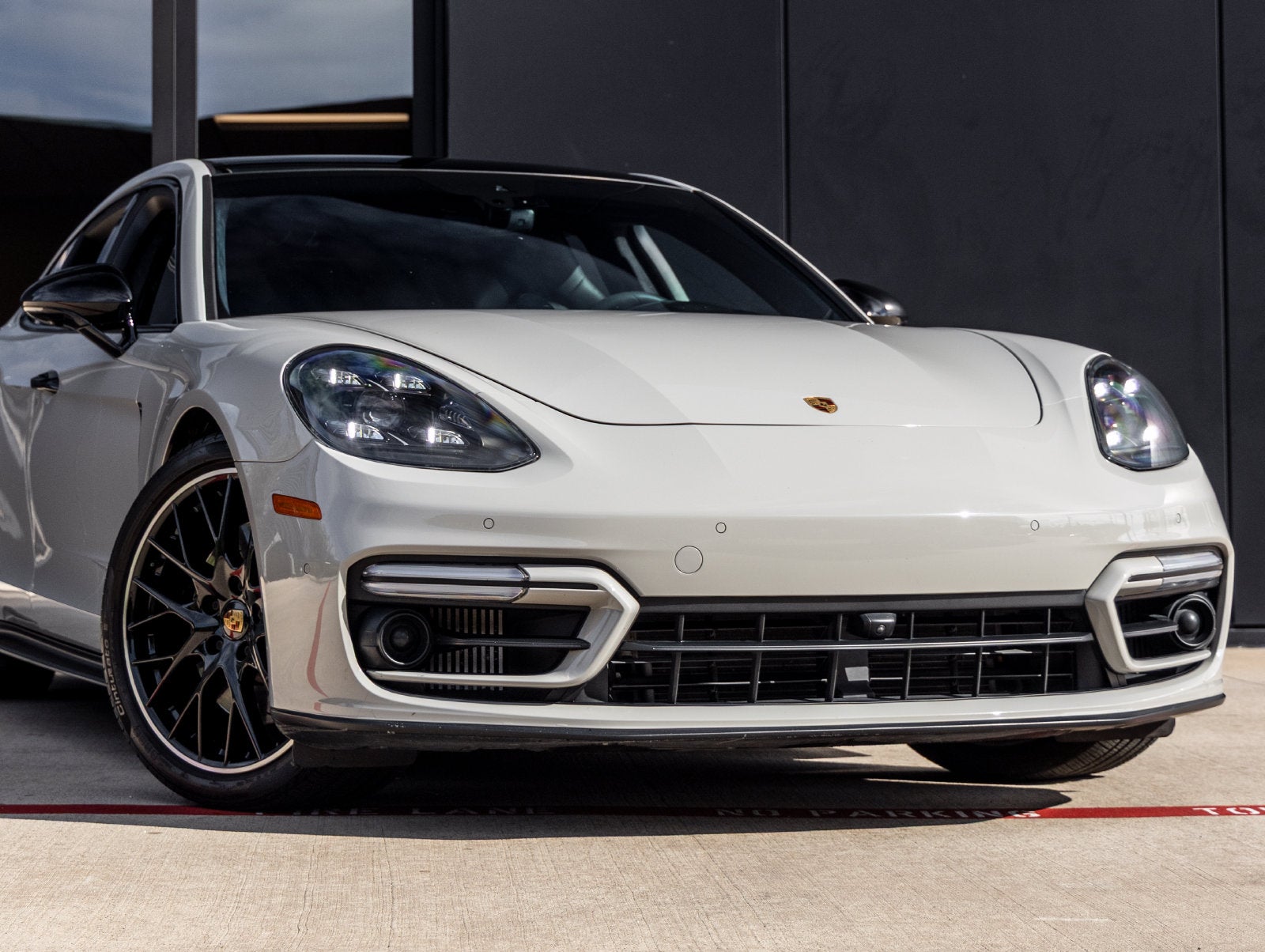 2022 Porsche Panamera Panamera GTS