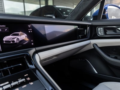 2025 Porsche Panamera Panamera GTS