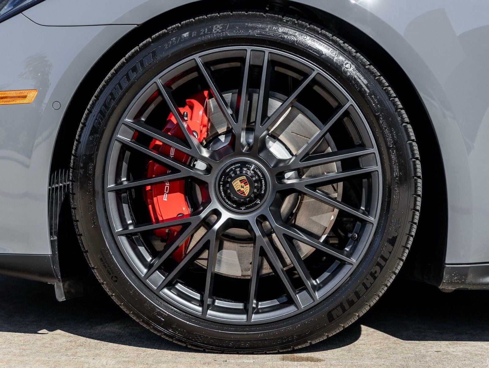 2026 Porsche Panamera GTS