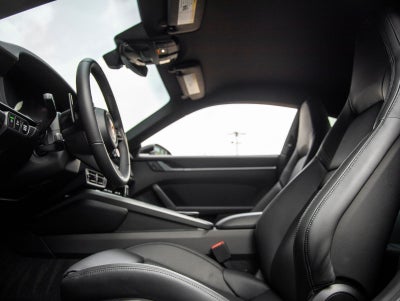 2026 Porsche 911 Carrera 4S