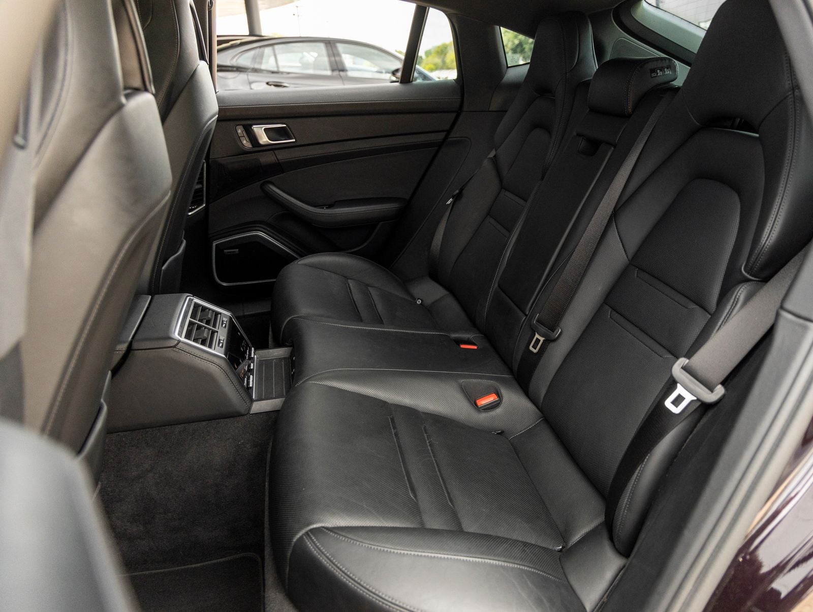 2022 Porsche Panamera Panamera Platinum Edition