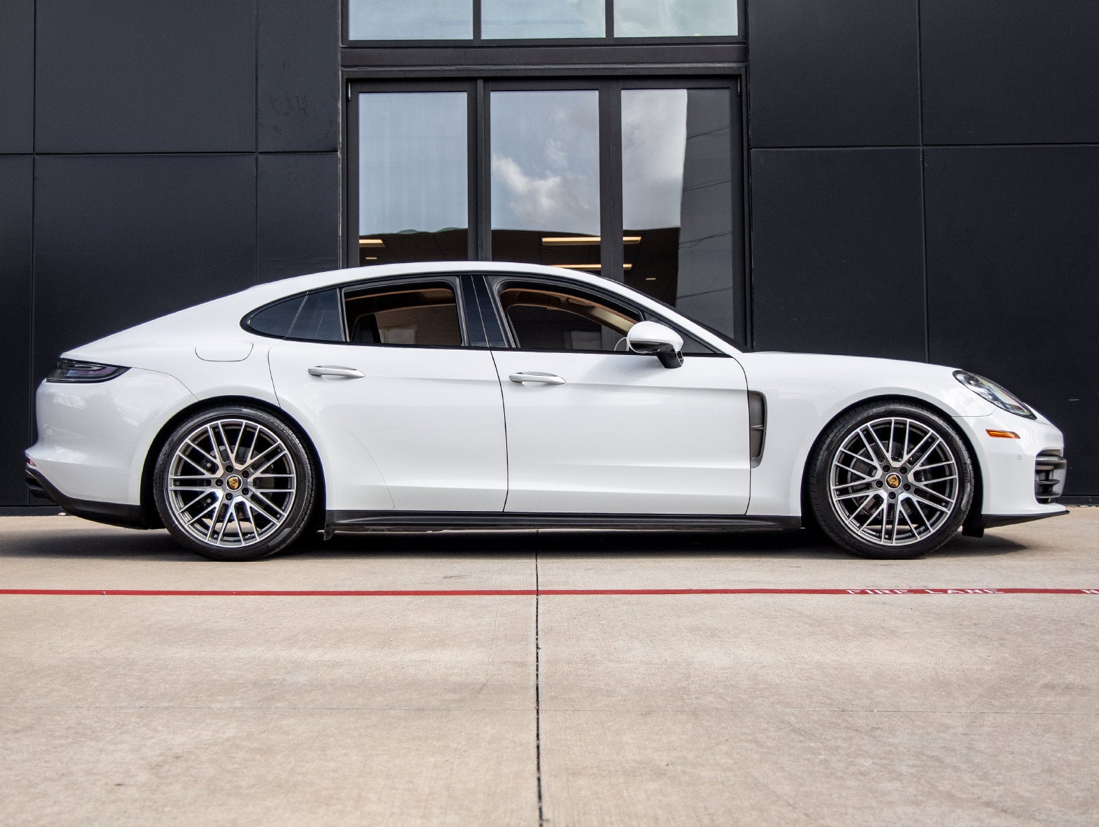 2023 Porsche Panamera Panamera Platinum Edition
