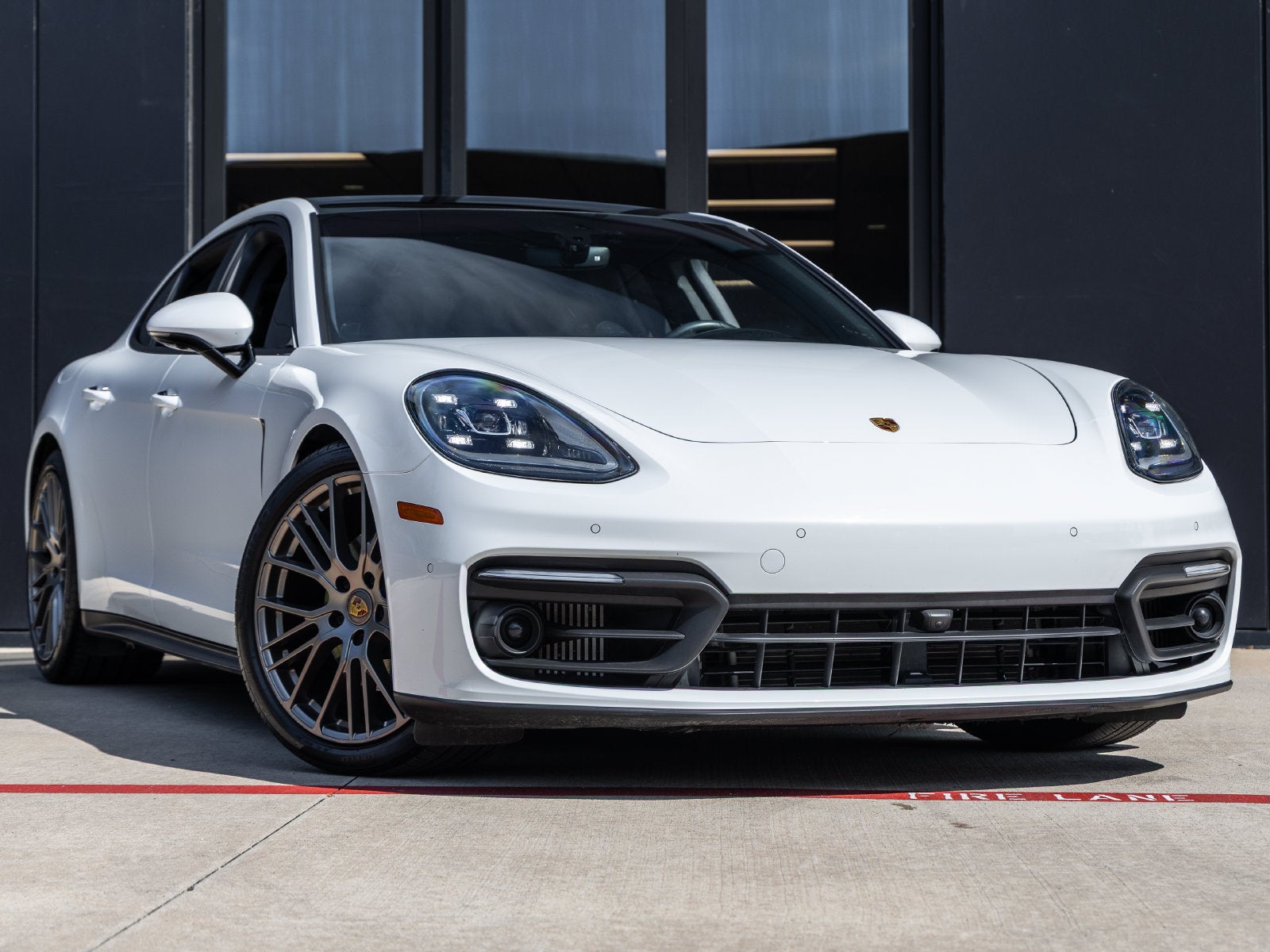 2023 Porsche Panamera Panamera 4 Platinum Edition