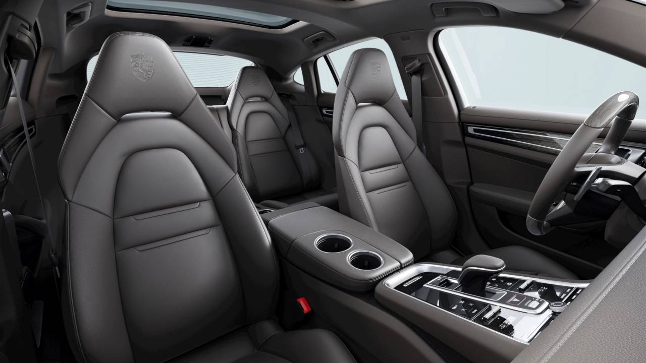 2023 Porsche Panamera Platinum Edition