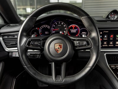 2023 Porsche Panamera 4 Platinum Edition