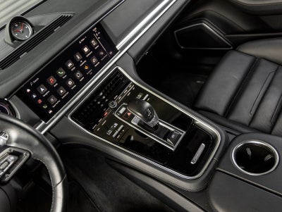 2023 Porsche Panamera 4 Platinum Edition