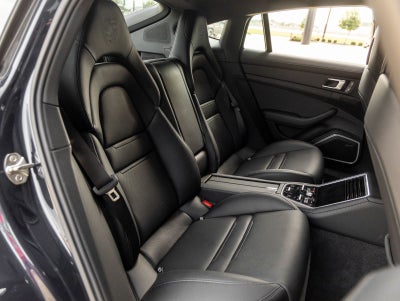 2023 Porsche Panamera 4 Platinum Edition