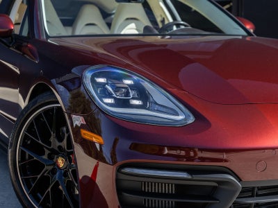 2022 Porsche Panamera 4
