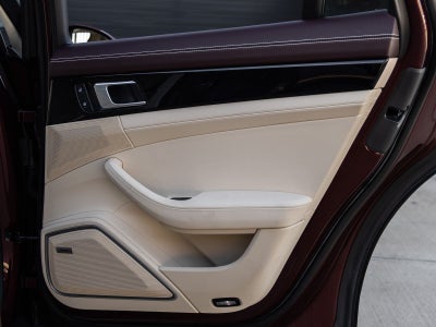 2022 Porsche Panamera 4