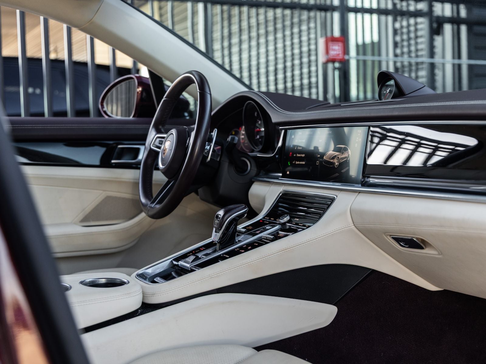 2022 Porsche Panamera 4