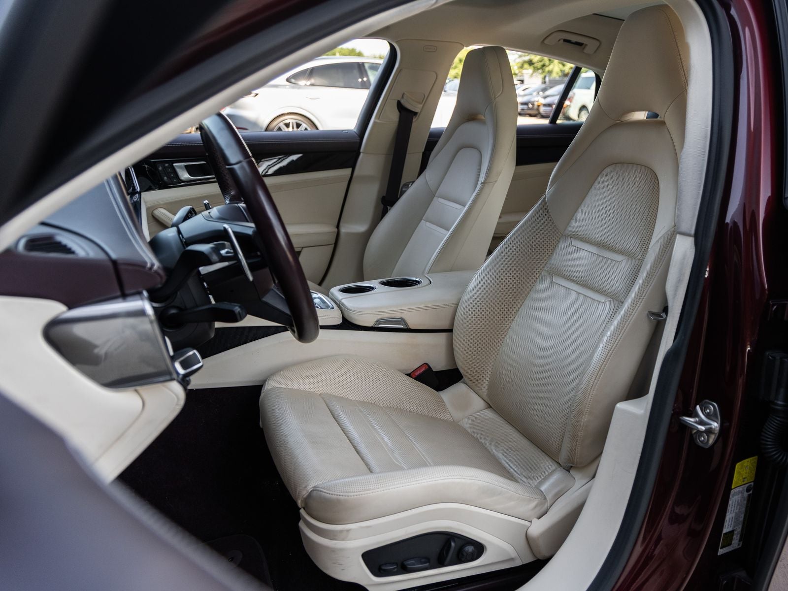 2022 Porsche Panamera 4